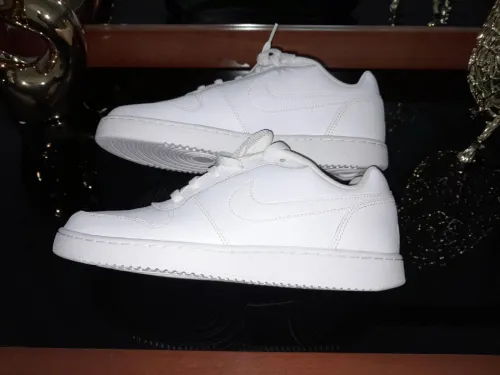 Chaussure Nike ebernon low caba