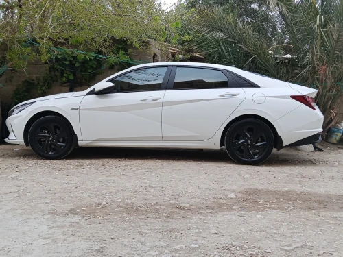 Hyundai Elantra 2022 Elantra