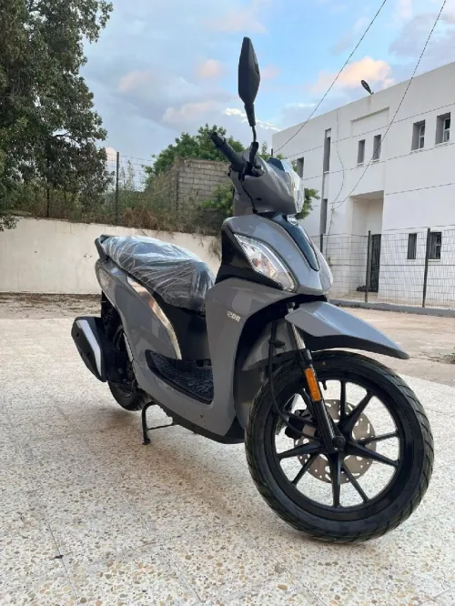 SYM ST 200 2025