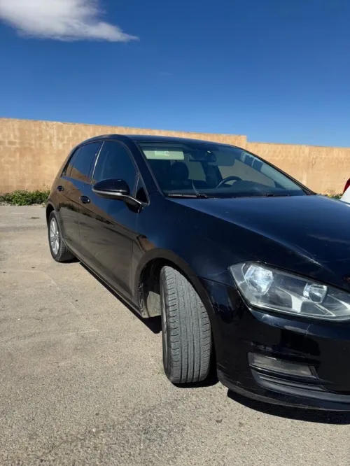 Volkswagen Golf 7 2013 Trend line