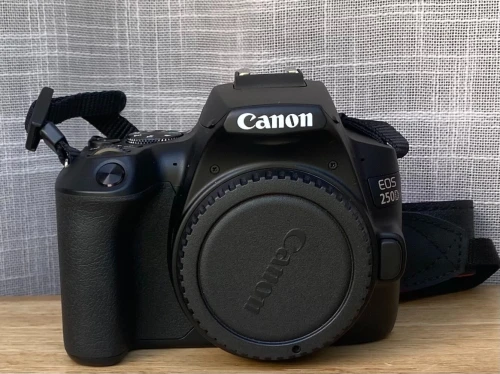 canon eos 250D