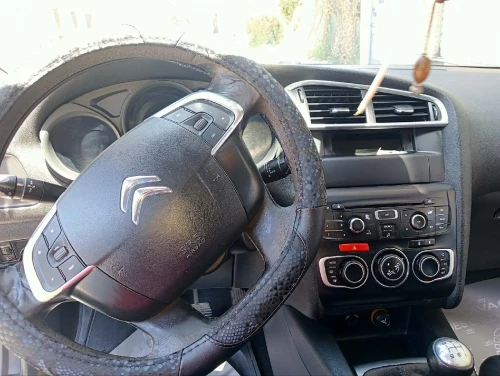 Citroen C4 2011 Attraction