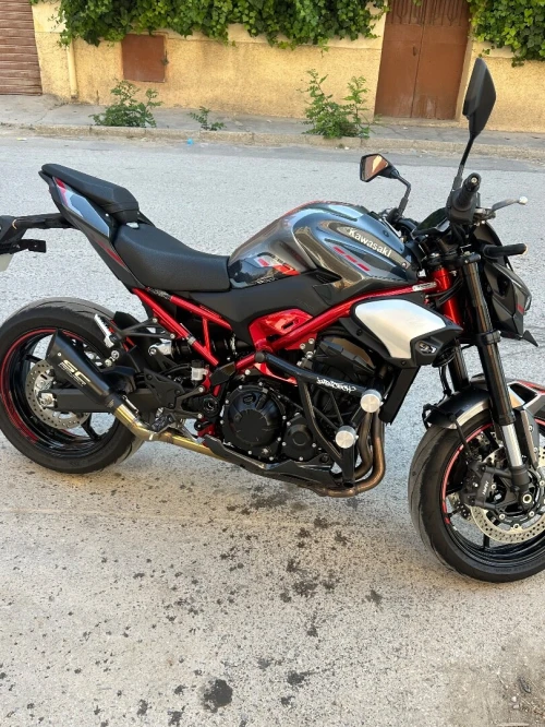 Kawasaki Z900 