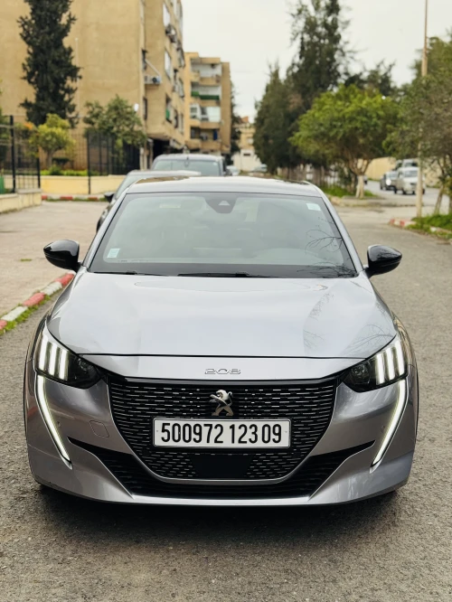 Peugeot 208 2023 GT