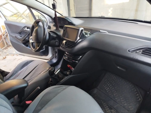 Peugeot 208 2019 Allure Facelift