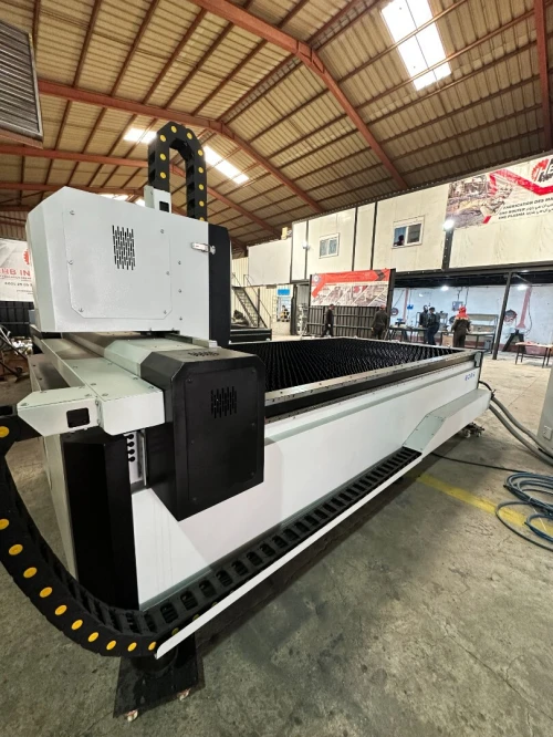 CNC PLASMA / CNC ROUTER FRAISEUSE