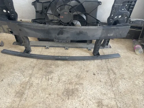 Armature traverse ventilateur radiateur Hyundai Capteur Enti choc Hyundai capteur demperature et pression d huile moteur capteur température extérieur