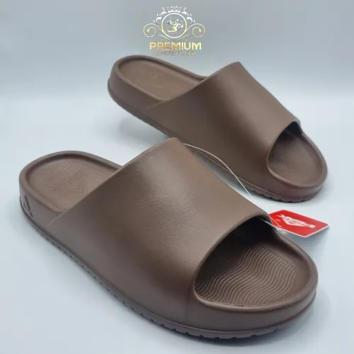 PEAK SLIPPERS