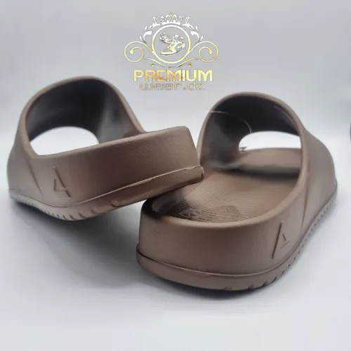 PEAK SLIPPERS