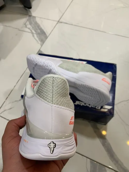 Lot chaussures babolat cntt 1400