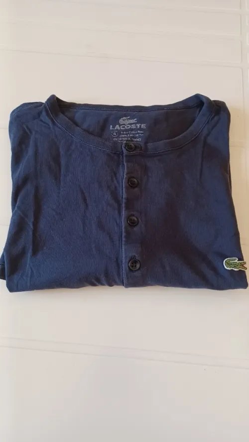Urgences Liquidation de vetements au plus offrant