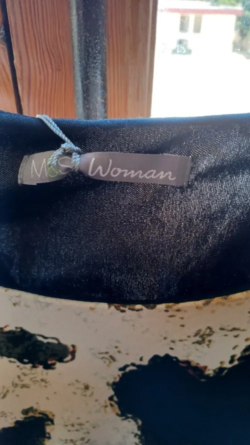 Urgences Liquidation de vetements au plus offrant