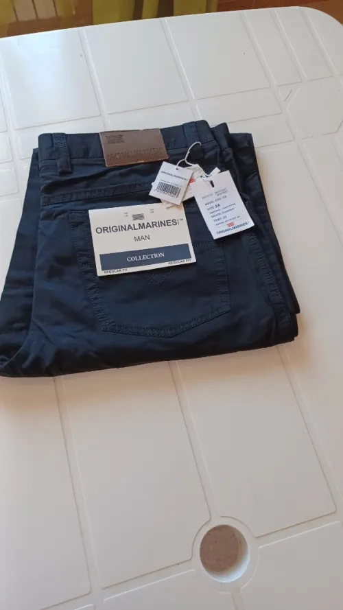 Urgences Liquidation de vetements au plus offrant