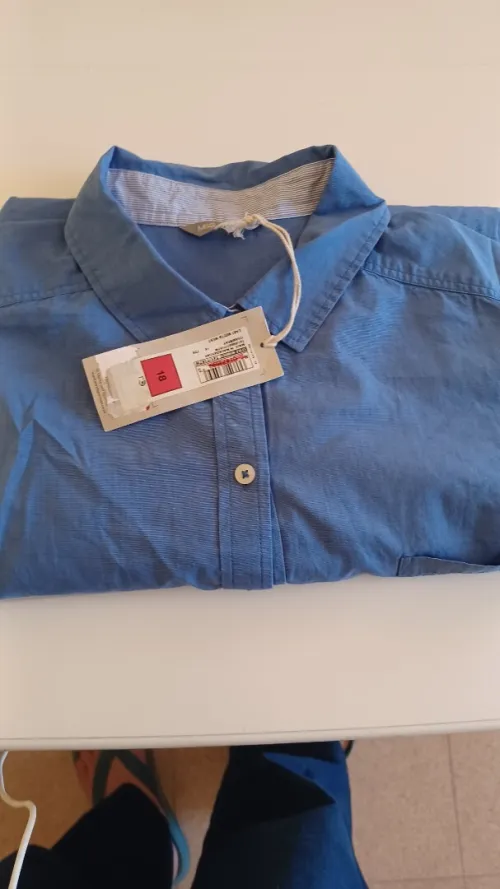 Urgences Liquidation de vetements au plus offrant