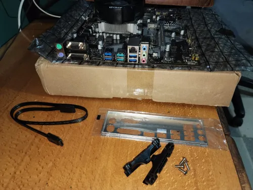 Carte Mere + Processeur Asus B450 + ryzen 3 3200g