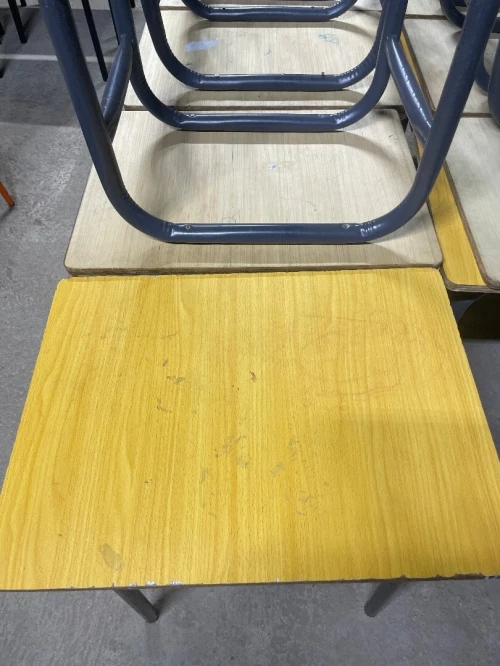 LOT TABLE CHAISE ÉCOLE 