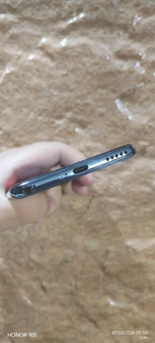 HONOR 90