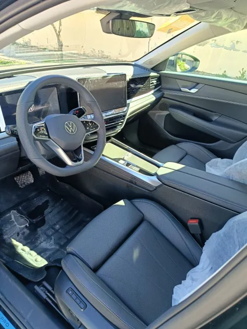 Volkswagen Passat 2025 Pro