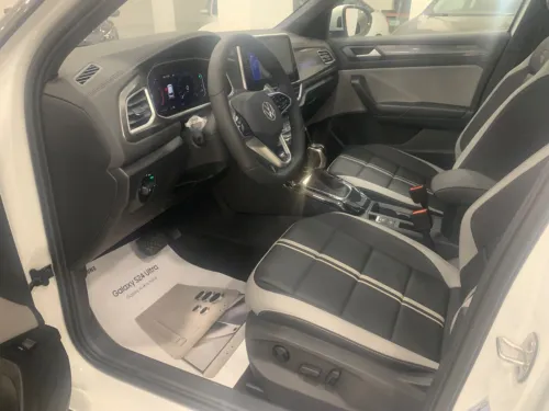 Volkswagen T-Roc 2025 R-Line 