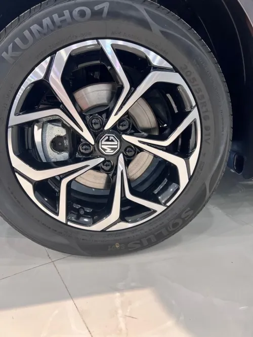MG 5 2025 1.5 Ess 128 Ch