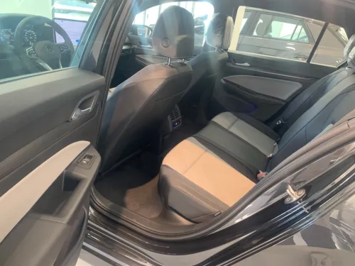 Volkswagen Golf 8.5 Noir Kit Noir 2025 R Line