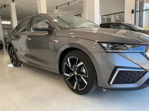 Skoda Octavia 2025 Full options