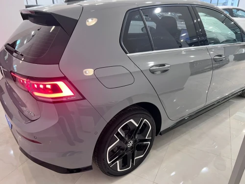 Volkswagen Golf 8.5 2025 R Line
