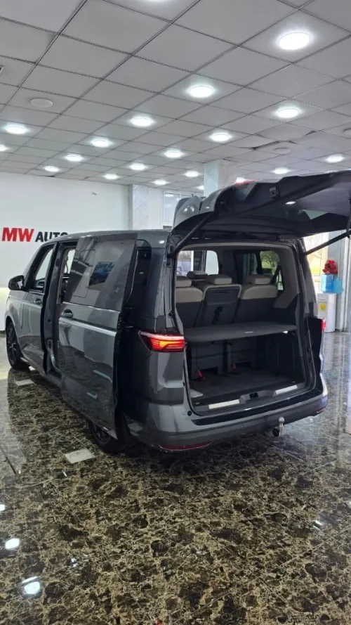Volkswagen multivan 2025 