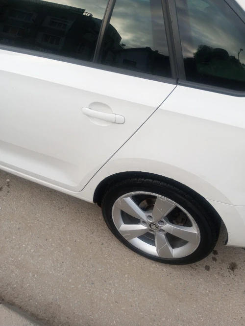 Skoda Rapid Spaceback 2014 