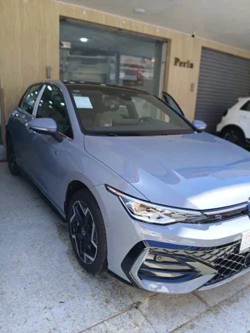 Volkswagen GOLF 8.5 2025 R-LINE
