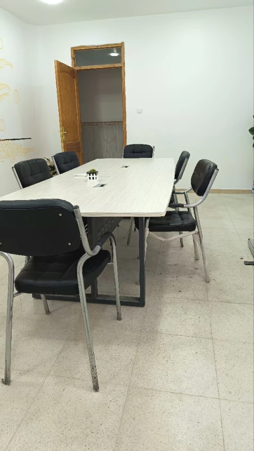 Tables de Réunion Mellamine Avec Pietement Métallique