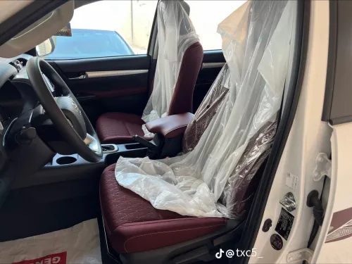 Toyota Revo  2025 