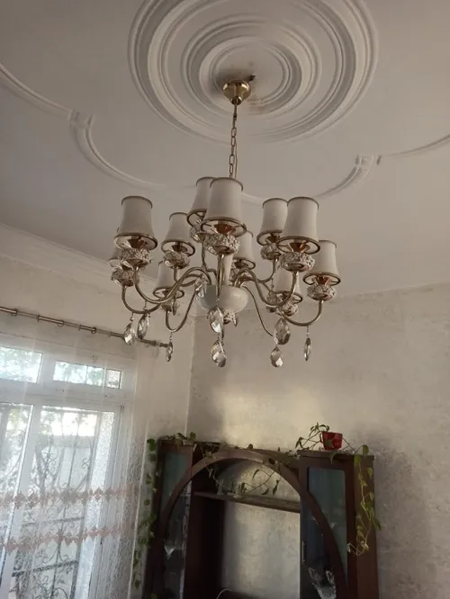 Très beau lustre à vendre