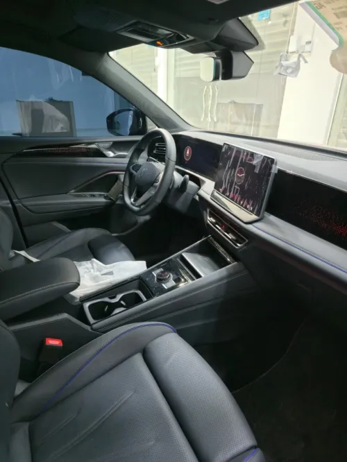 Volkswagen Tiguan 2025 R Lain