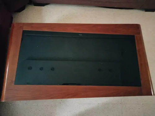 Table basse avec deux tiroirs(un de chaque côté 