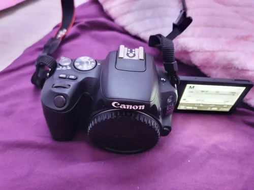 Canon 200d