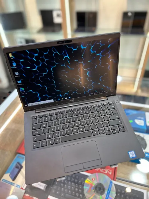 LATITUDE 7400 i5 8EME GÉNÉRATION 8G DDR4 256 SSD NVME 14 POUCES FHD