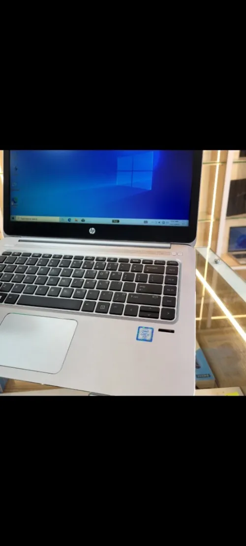 HP ELITEBOOK 1040 FOLIO G3 i7 6EME GENERATION 8G DDR4 256 SSD 14 POUCES FHD