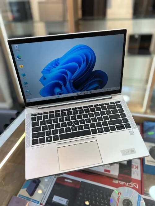 HP ELITEBOOK 845 G8 RYZEN 5 PRO 5650u 16G DDR4 256 SSD NVME 14 POUCES FHD