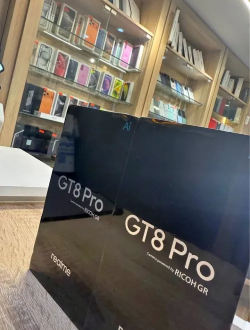 Realmo GT8 pro 12/512 Cachte