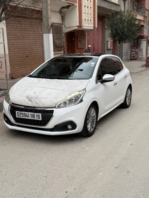 Peugeot 208 2018 Allure
