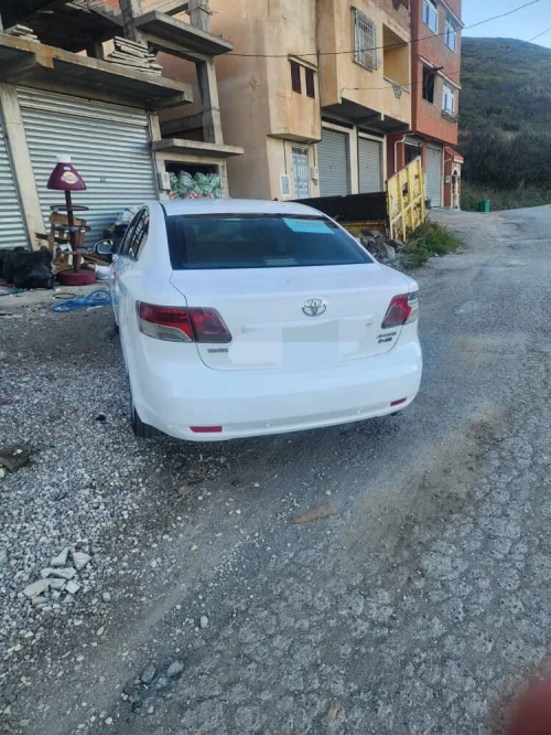 Toyota Avensis 2011 Premium