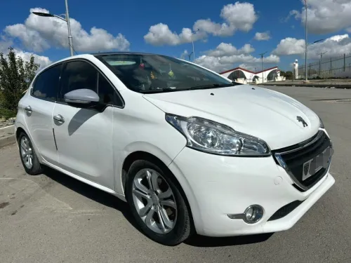 Peugeot 208 2014 208