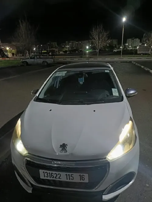 Peugeot 208 2015 Active Facelift