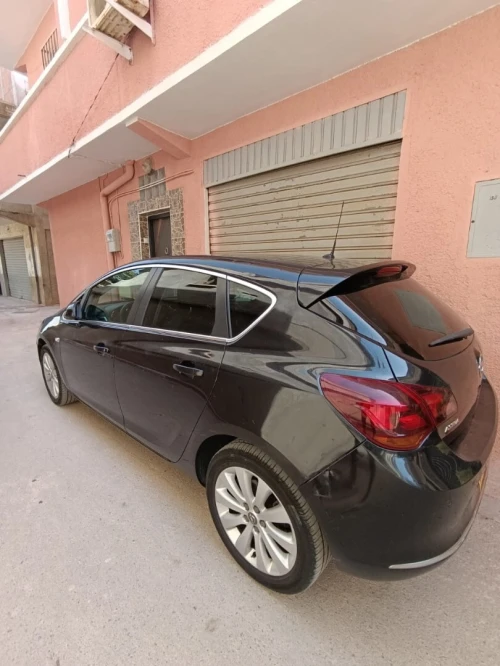 Opel Astra 2017 COSMO