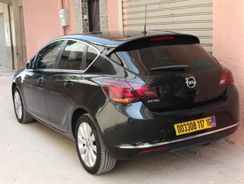Opel Astra 2017 COSMO