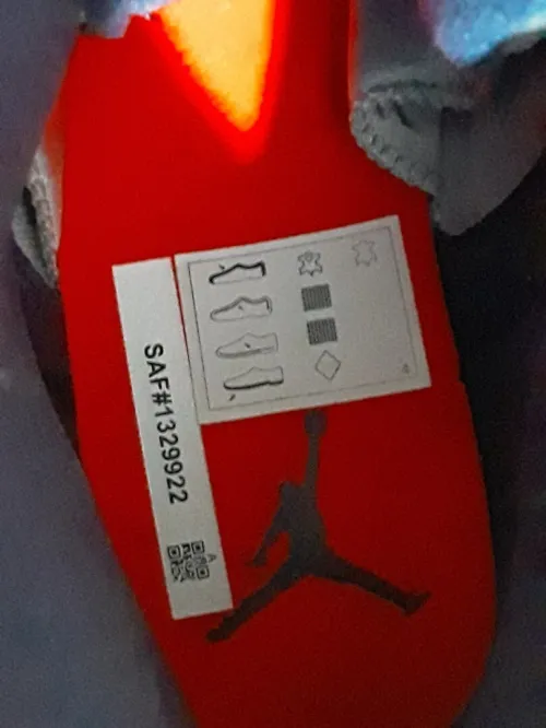 Air Jordan 12 UNC - University of North Carolina