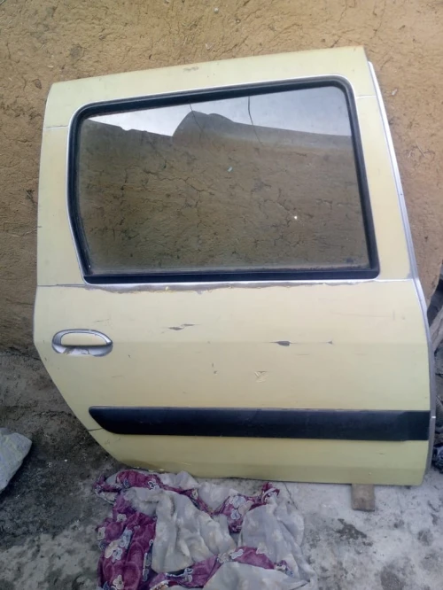 Porte Logan MCV