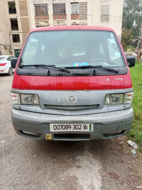 Mazda E2200 2002