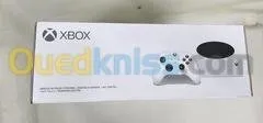 XBOX SERIES S - AMD Ryzen Zen 2 - AMD RDNA 2 4 TFLOPs - 10 Go GDDR6 - SSD 512 Go